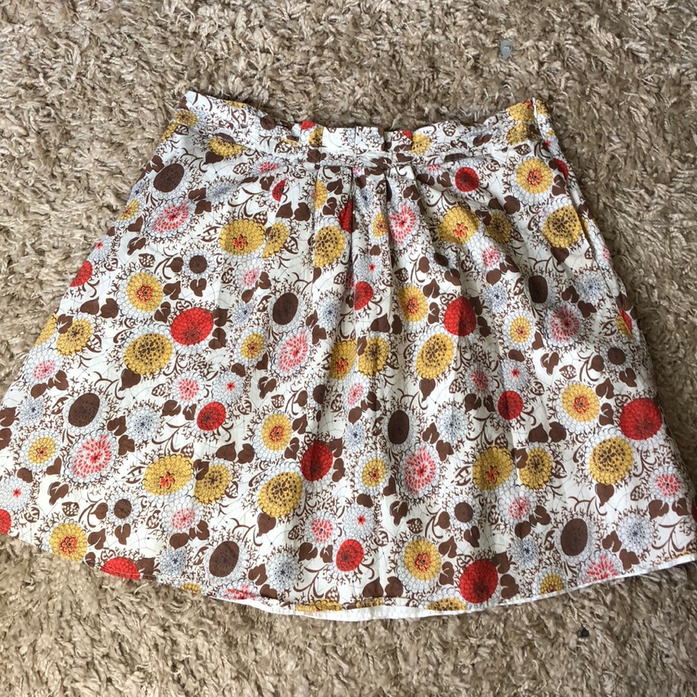 Flower Pattern Skirt with POCKETS Yesssss!